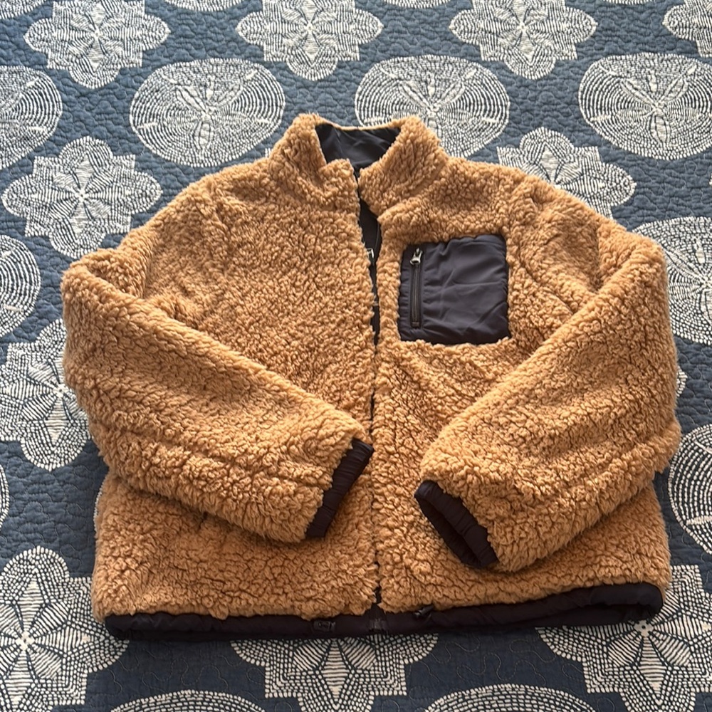 Reversible Cozy Sherpa Fleece Jacket
